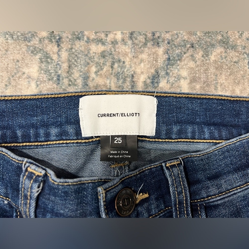 Current/Elliott medium blue wash skinny jeans size 25 one year worn - Picture 3 of 5